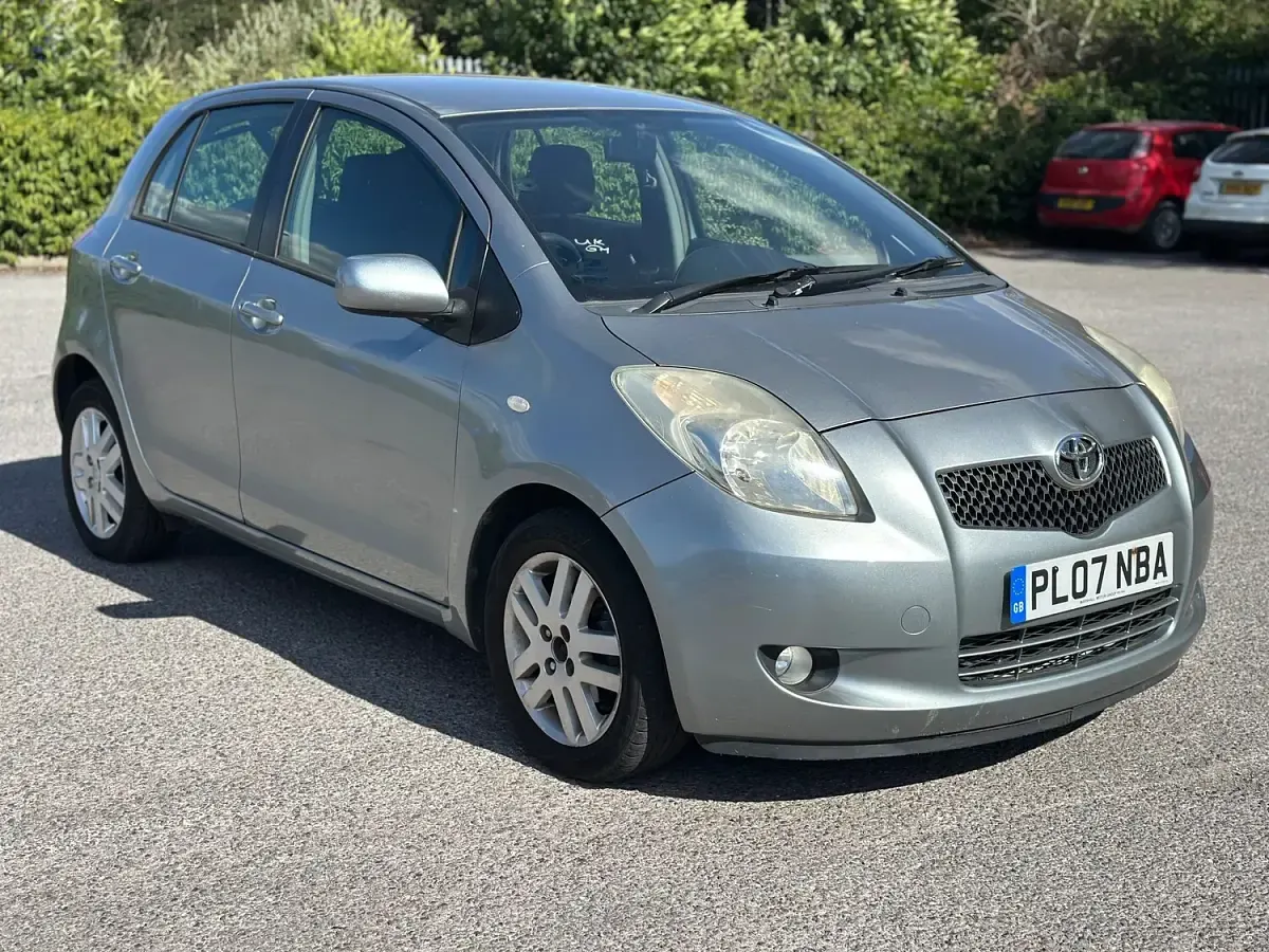 Used Toyota Yaris 2007 Silver Hatchback