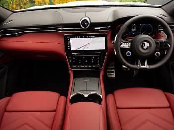 New Maserati Grecale 330 HP (242 kW) 2025 White SUV