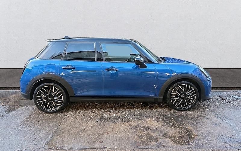 Used Mini Cooper Exclusive 204 HP (150 kW) 2026 Hatchback