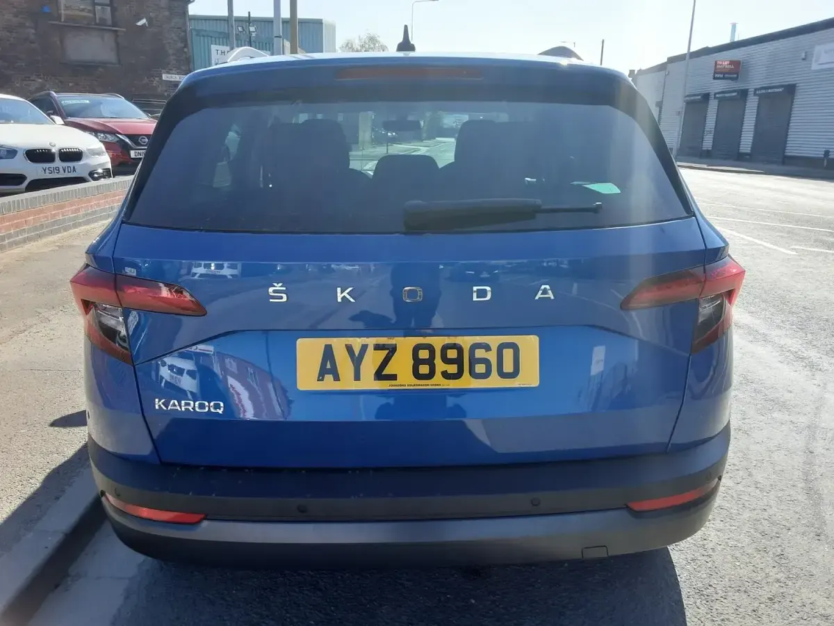Used Skoda Karoq SE Technology 150 HP (110 kW) 2021 Blue SUV