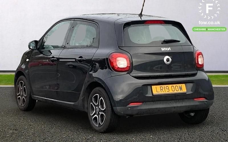 Used Smart ForFour Premium 71 HP (52 kW) 2019 Black Hatchback