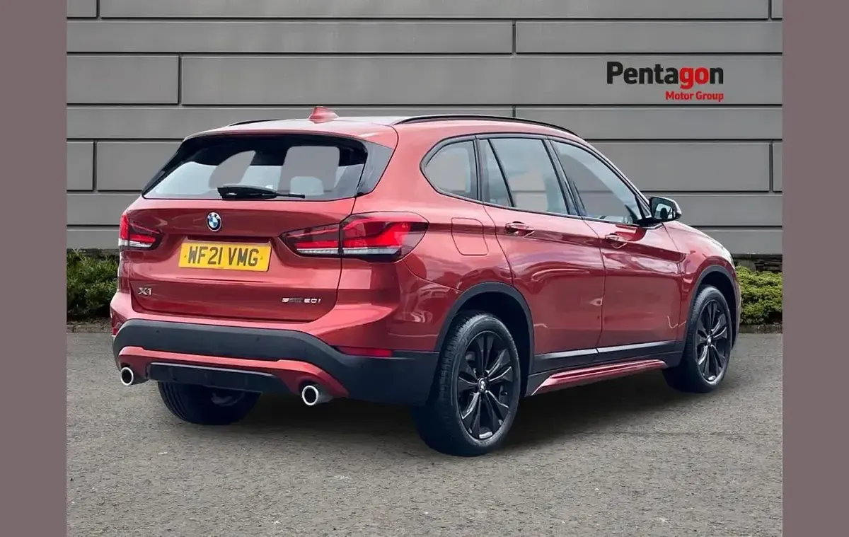 Used BMW X1 Sport Line 176 HP (129 kW) 2021 Orange SUV