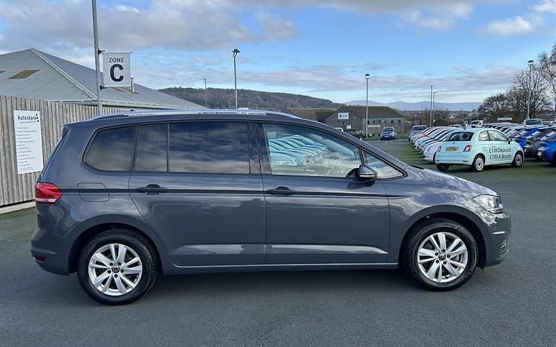 Used VW Touran Family 150 HP (110 kW) 2024 MPV