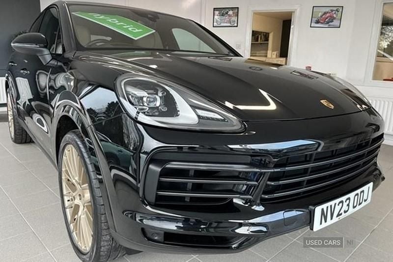 Black Used 2023 Porsche Cayenne Platinum Edition SUV | £57,900 (Super price) - Image 1/1