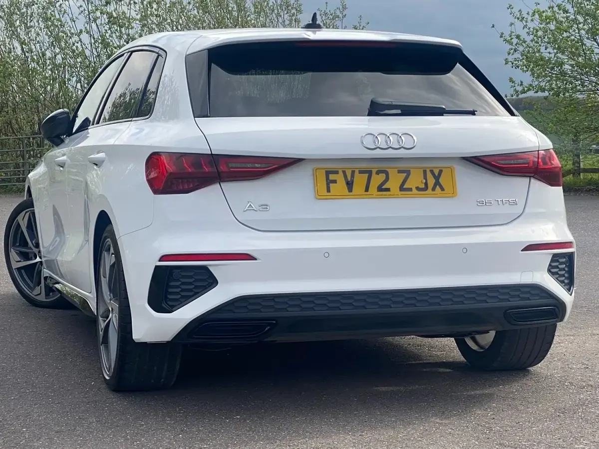 Used Audi A3 Advanced 150 HP (110 kW) 2023 Ibis white Sedan
