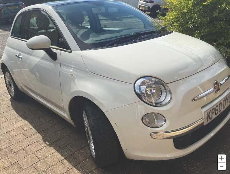 White Used 2010 Fiat 500 Lounge Hatchback | £3,925 (Fair price) - Image 1/4