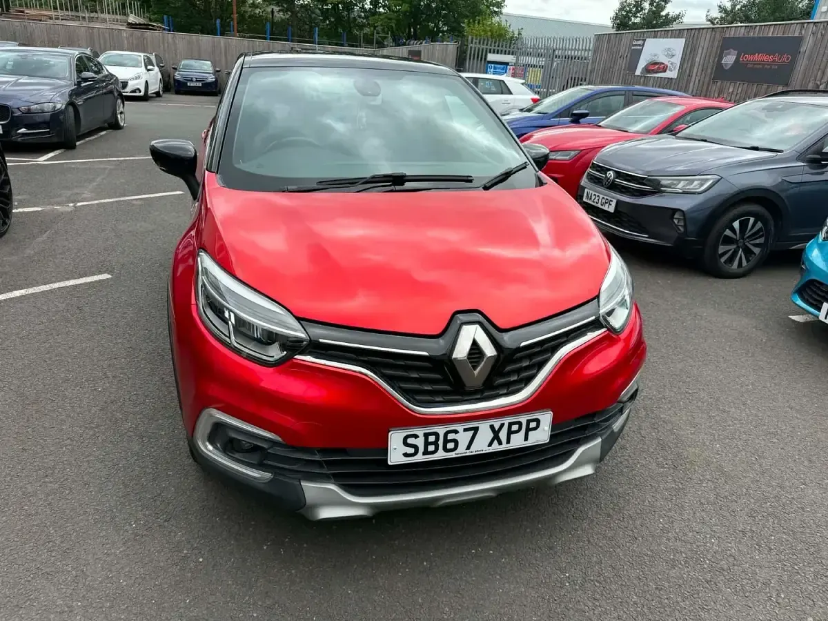 Used Renault Captur Dynamique 2018 Red SUV