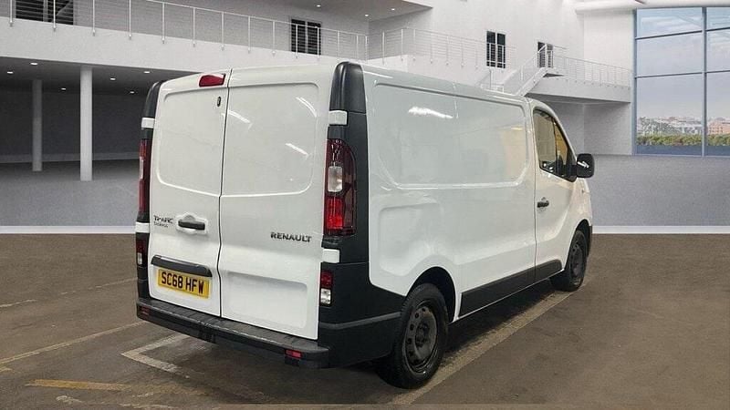 Used Renault Trafic Business 2019 White MPV