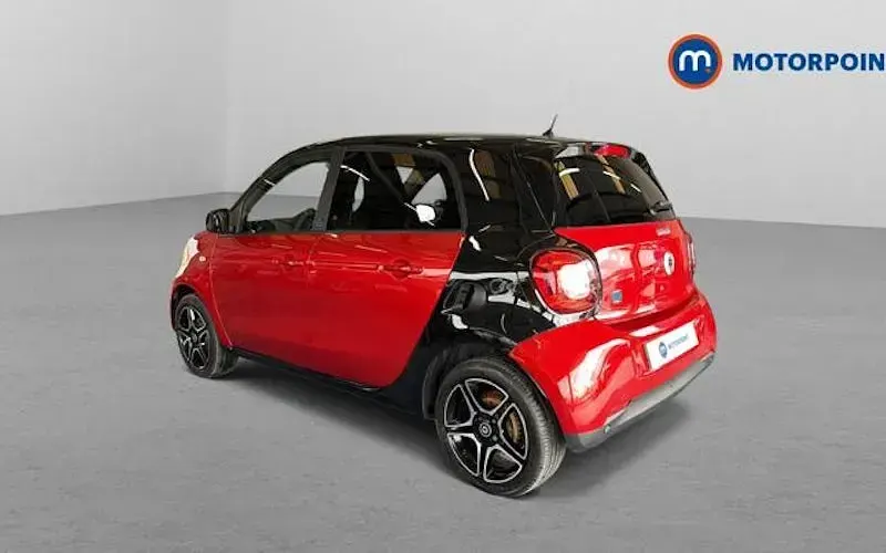 Used Smart ForFour Electric Drive Premium 60 kW (82 HP) 2022 Hatchback