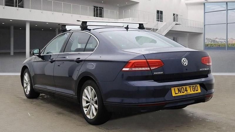 Used VW Passat Business 150 HP (110 kW) 2016 Blue Sedan
