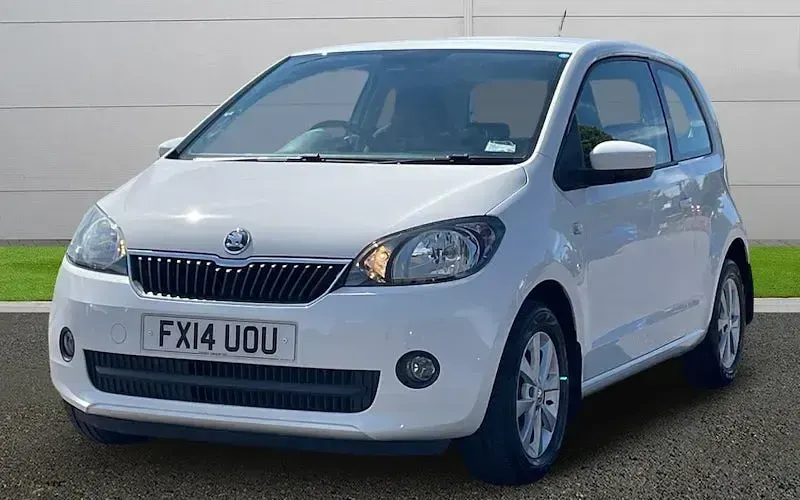 Used Skoda Citigo Elegance 75 HP (55 kW) 2014 White Hatchback
