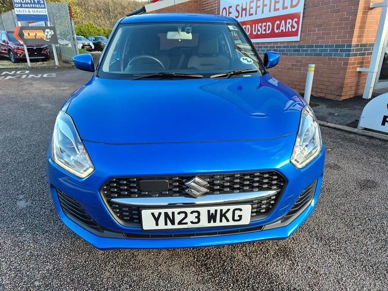 Begagnad Suzuki Swift SZ-L 2023 Blå Halvkombi