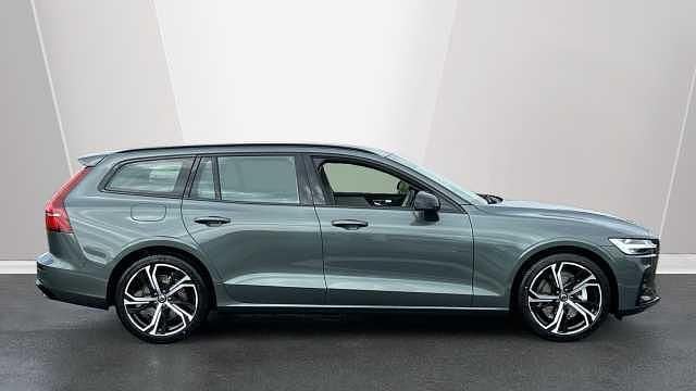 New Volvo V60 Plus 194 HP (142 kW) 2026 Estate