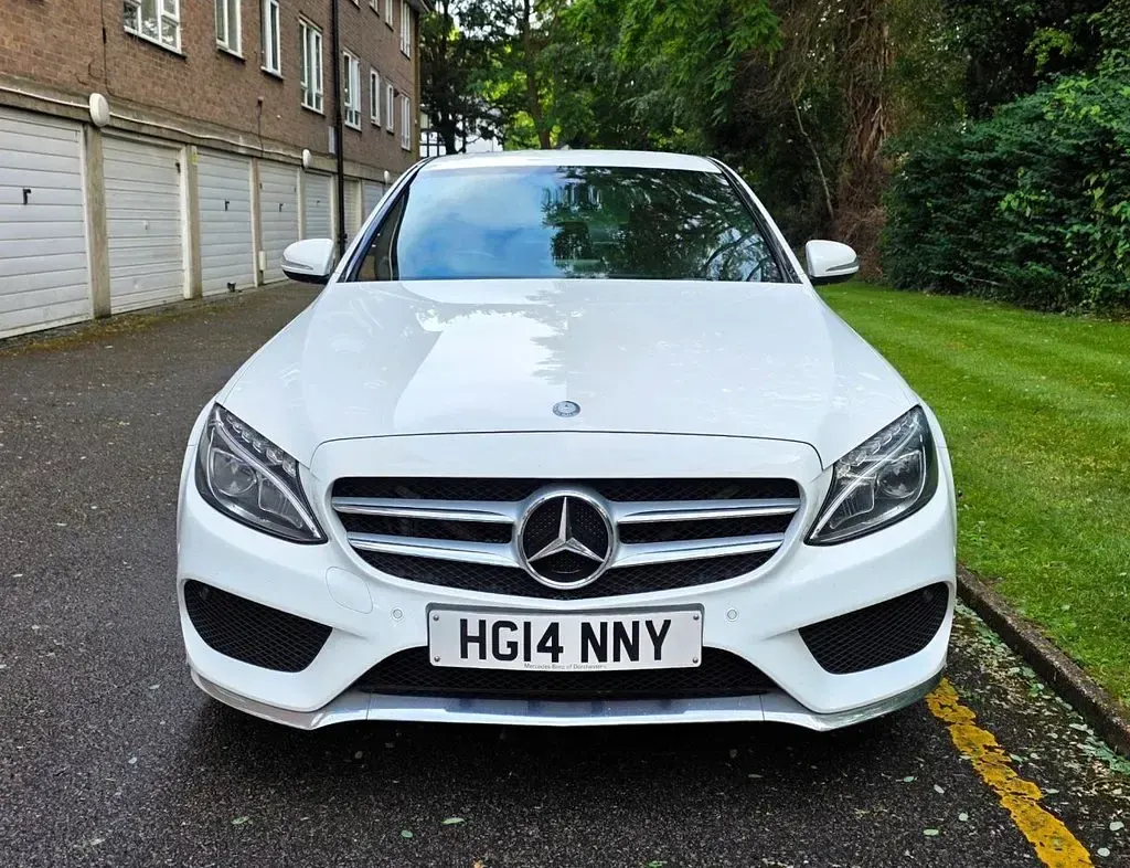 Used Mercedes C200 AMG line 184 HP (135 kW) 2014 White Sedan