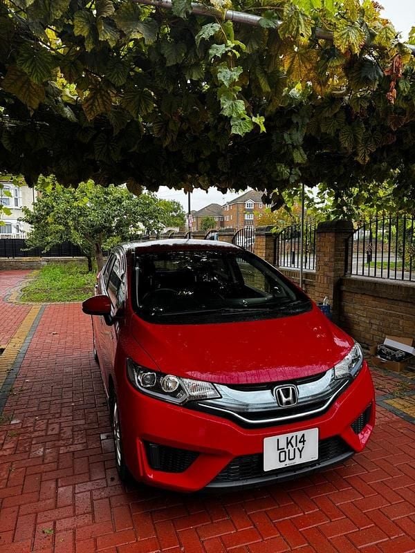 Red Used 2014 Honda Jazz Hybrid Hatchback | £6,949 (Good price) - Image 1/4