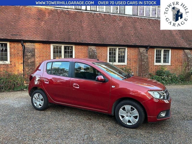 Red Used 2017 Dacia Sandero Lauréate Hatchback | £6,000 (Fair price) - Image 1/4
