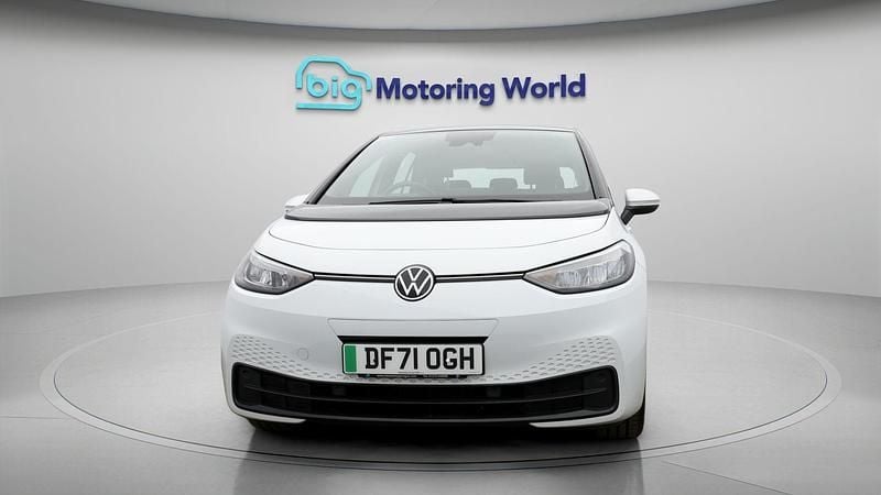Used VW ID.3 Pro 106 kW (145 HP) 2022 White Hatchback