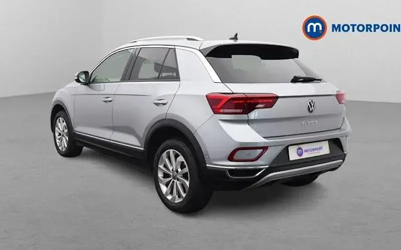 Usado VW T-Roc Style 150 HP (110 kW) 2025 SUV