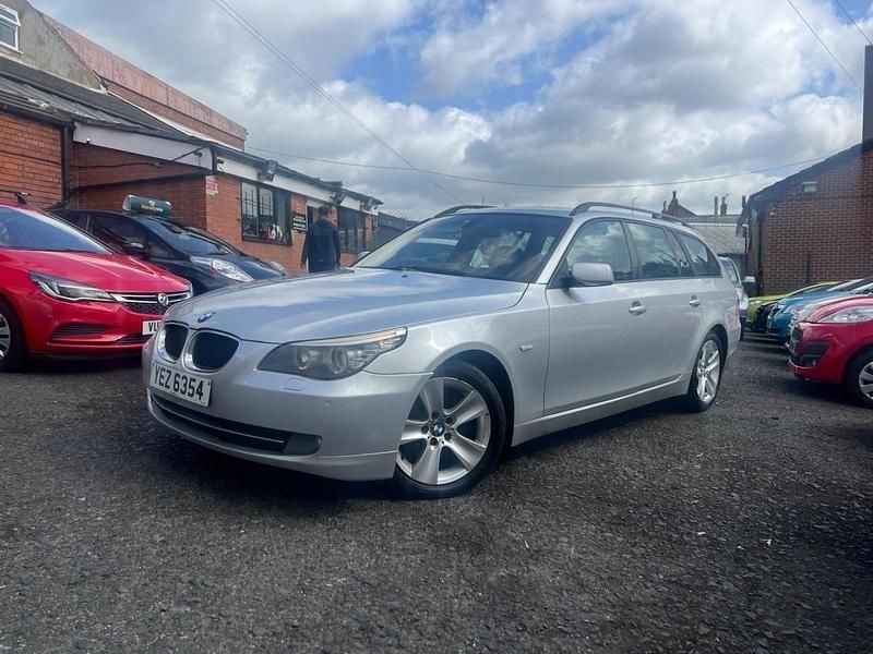Silver Used 2009 BMW 520 Estate | £995 (Expensive) - Image 1/4