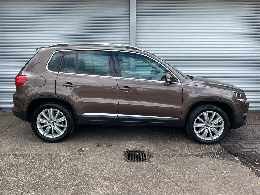 Used VW Tiguan Match 177 HP (130 kW) 2014 Brown SUV
