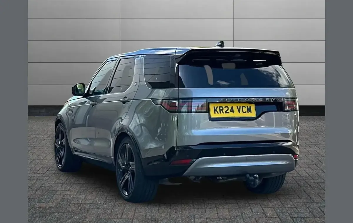 Used Land Rover Discovery HSE Dynamic 296 HP (217 kW) 2024 Silver SUV