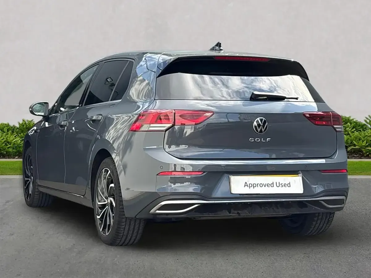 Used VW Golf VIII Edition 150 HP (110 kW) 2022 Grey Hatchback