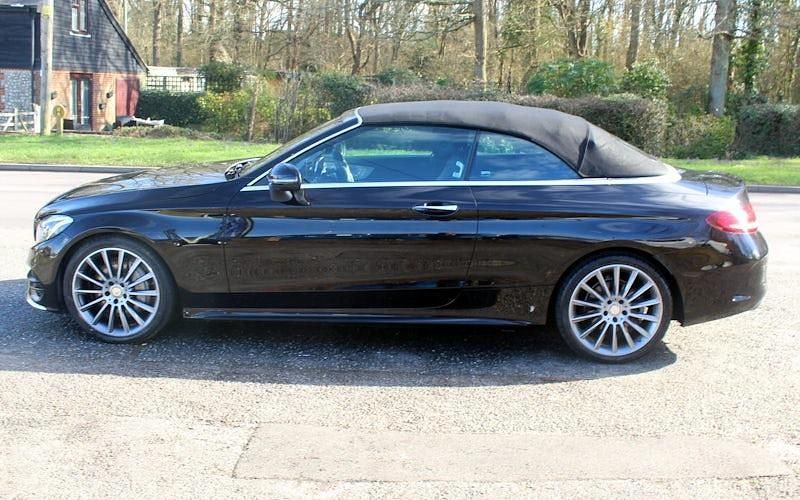 Usado Mercedes C250 AMG Line Premium Plus 204 HP (150 kW) 2017 Preto Cabrios