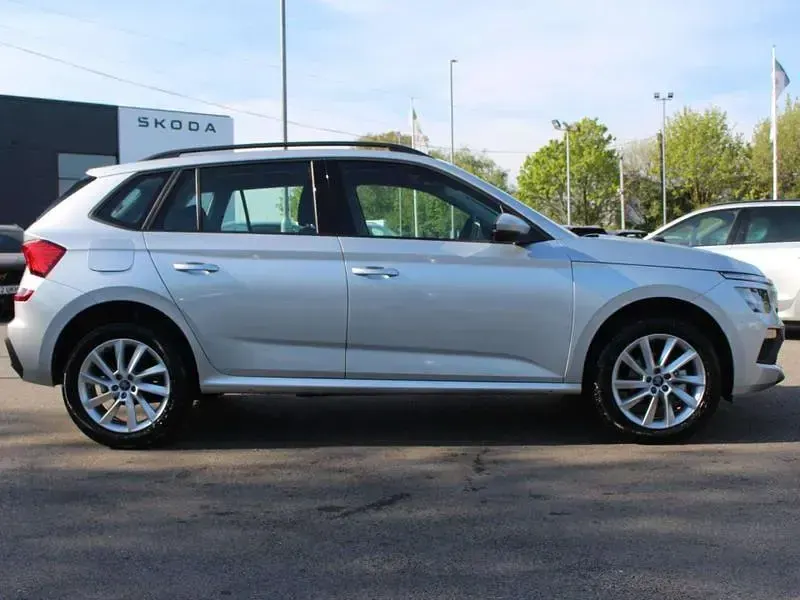 Used Skoda Kamiq SE 70 HP (51 kW) 2025 Silver SUV