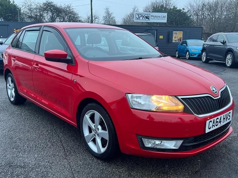 Used Skoda Rapid SE 2015 Red Hatchback