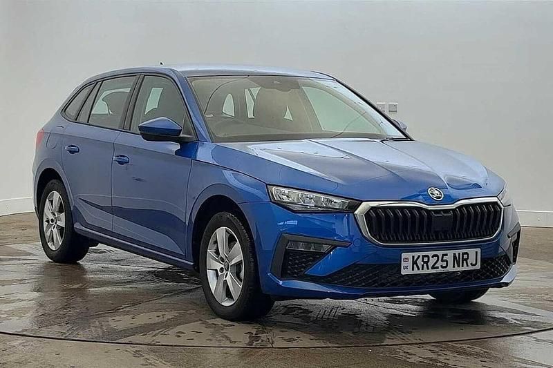 Race blue metallic Used 2025 Skoda Scala SE Hatchback | £19,999 (Expensive) - Image 1/4