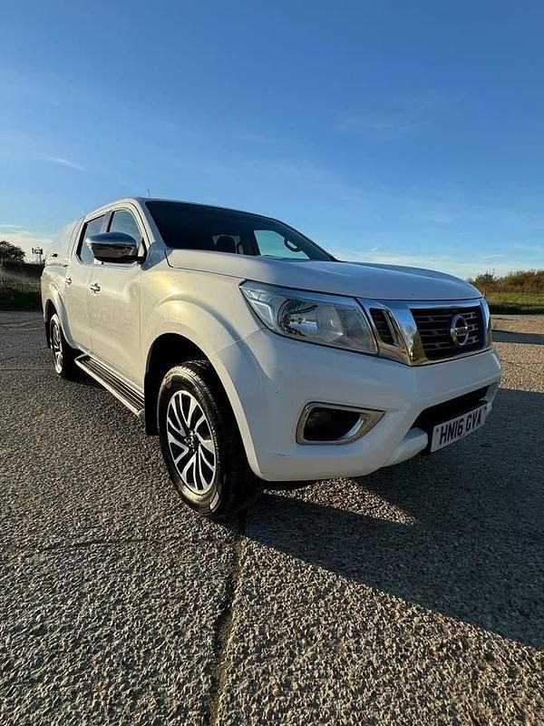 White Used 2016 Nissan Navara Acenta+ Pickup | £6,495 (Expensive) - Image 1/4