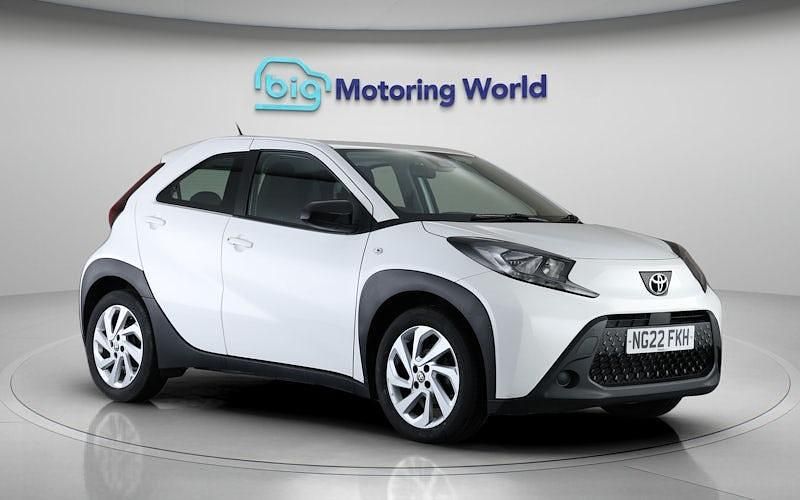 Used Toyota Aygo X PURE 72 HP (52 kW) 2025 SUV