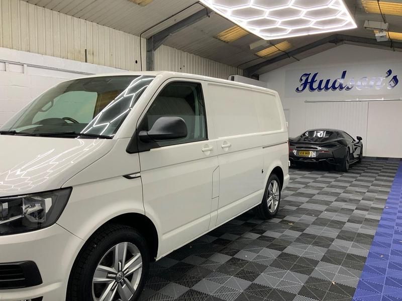 Used VW Transporter Highline 2017 White Van