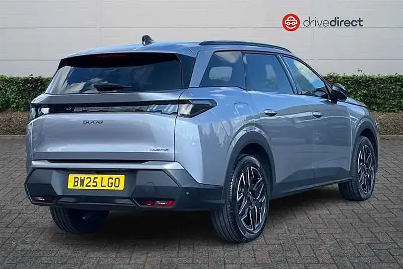 Used Peugeot 5008 Allure 136 HP (100 kW) 2025 Grey SUV