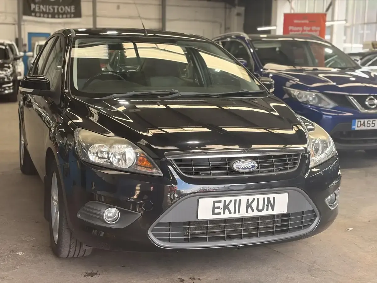 Used Ford Focus Zetec 2011 Black Hatchback