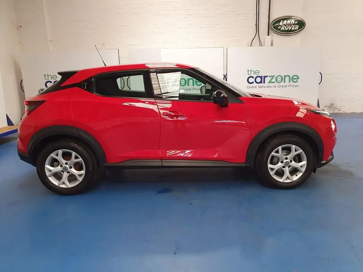 Used Nissan Juke Acenta 117 HP (86 kW) 2020 Red SUV