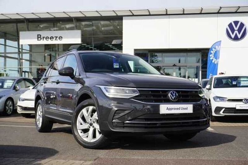 Used 2021 VW Tiguan Life SUV | £19,480 (Fair price) - Image 1/4
