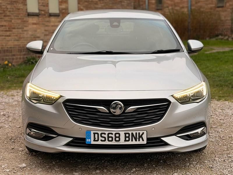 Used Vauxhall Insignia Sport 165 HP (121 kW) 2018 Silver Hatchback