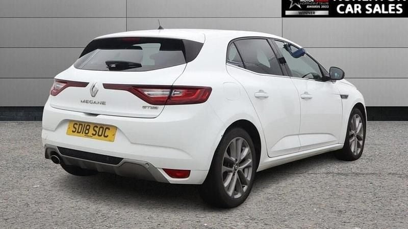 Used Renault Mégane GT Line GT-Line 130 HP (95 kW) 2018 White Hatchback