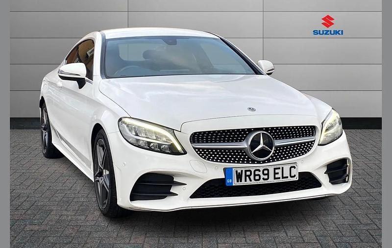 Used Mercedes C200 AMG line 180 HP (132 kW) 2019 White Coupe