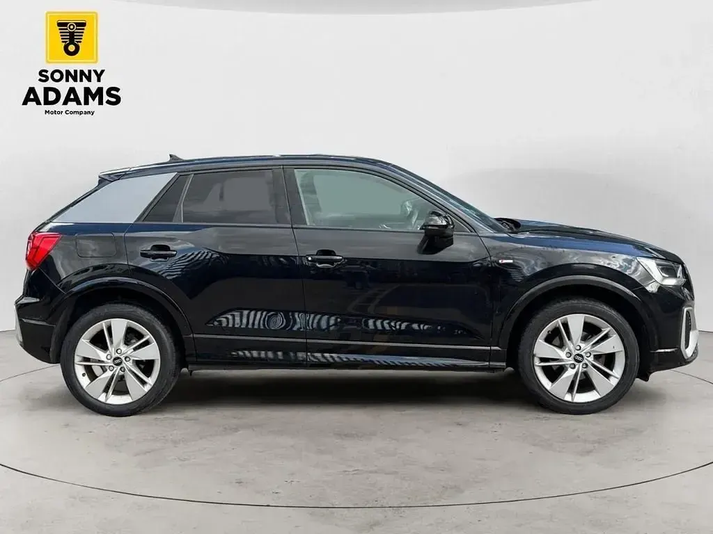 Usado Audi Q2 S-Line 150 CV (110 kW) 2023 Negro SUV