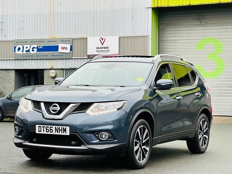 Used Nissan X-Trail N-Vision 130 HP (95 kW) 2017 Blue SUV