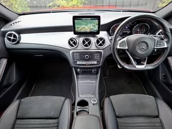 Usado Mercedes GLA200 AMG line 156 HP (114 kW) 2020 Vermelho SUV
