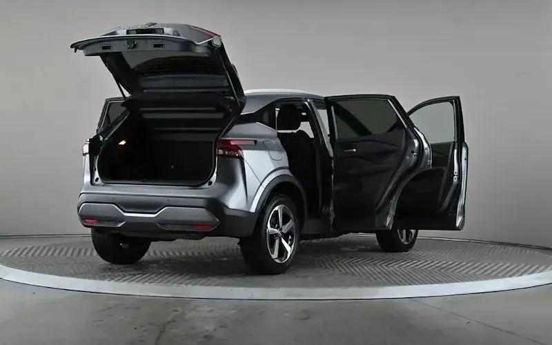 Used Nissan Qashqai N-Connecta 158 HP (116 kW) 2023 Grey SUV