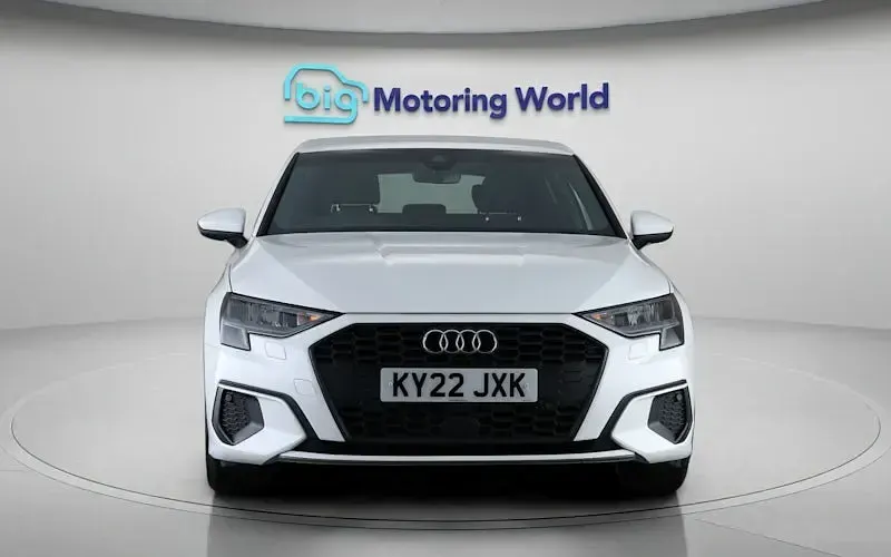 Used Audi A3 Sportback 110 HP (80 kW) 2022 White Hatchback