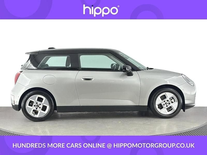 Used Mini Cooper SE Classic 160 kW (218 HP) 2024 Silver Hatchback