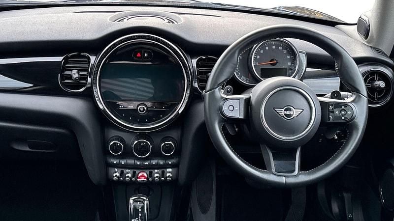 Gebraucht Mini Cooper S Classic 176 PS (129 kW) 2022 Schwarz Kleinwagen