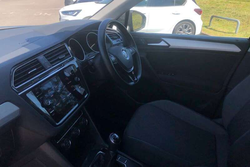 Image 2/4