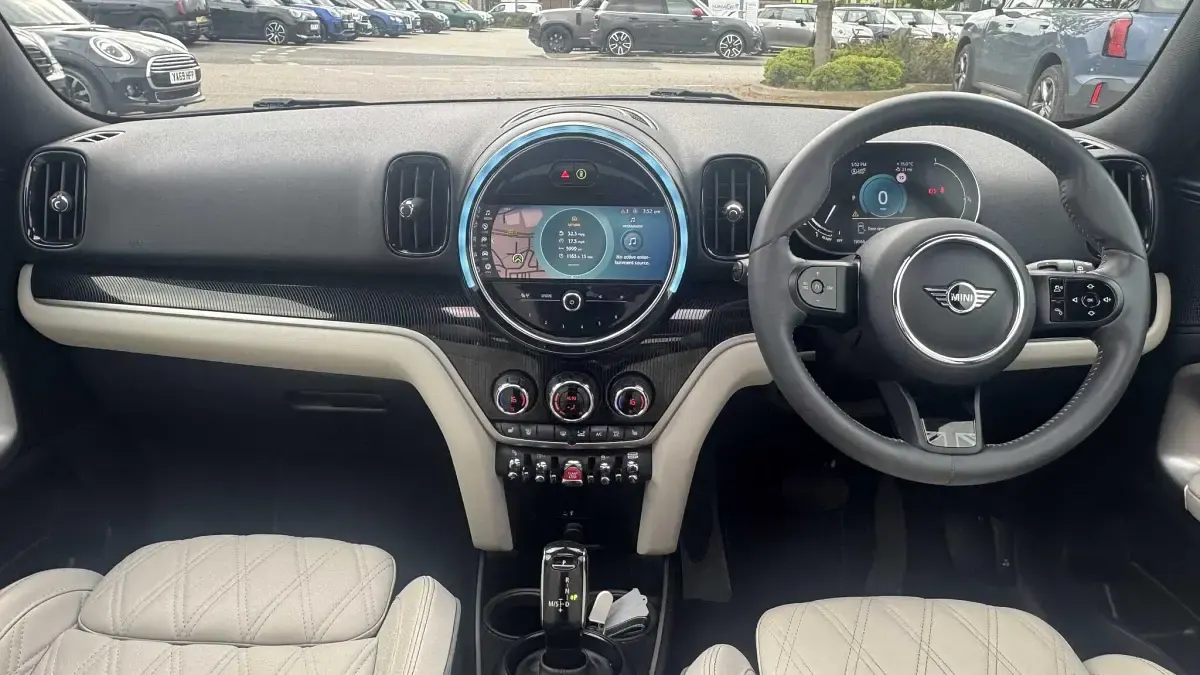 Used Mini Cooper Countryman Exclusive 134 HP (98 kW) 2023 White SUV