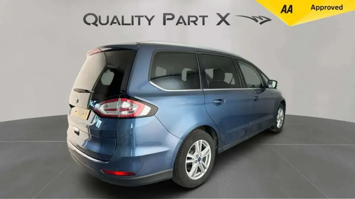 Usado Ford Galaxy Titanium 150 HP (110 kW) 2020 Azul Monovolume